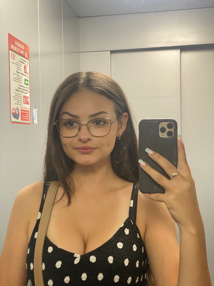 Sexy model Stacy in Bissau